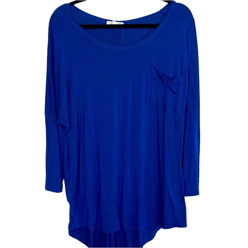 Misia Tunic Long sleeve Top Blue. Button detail down back 1x